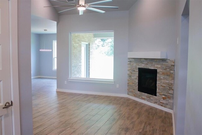 Photo - 17904 Salem Rd