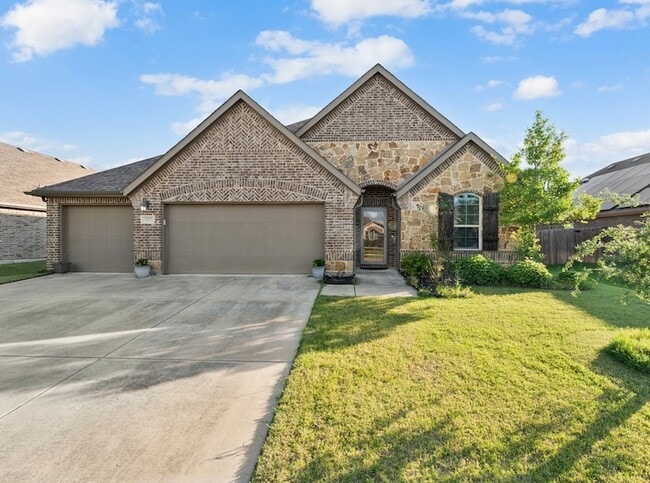 Building Photo - 307 Acadia Ln