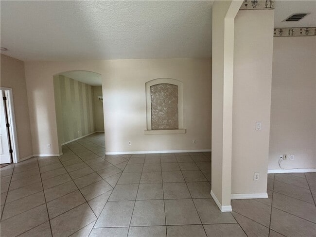 Photo - 707 46th Square