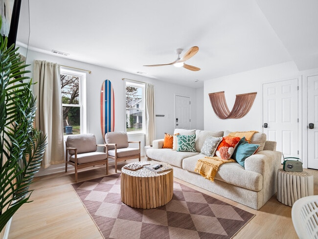 Photo - 1107 1st St Unit ID1061069P