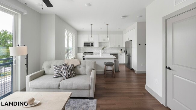 Building Photo - 1310 Hillside Ave Unit 330
