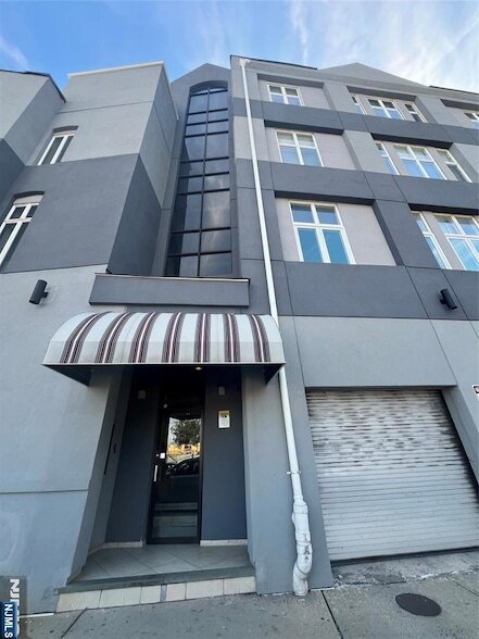 Building Photo - 308-310 Passaic Ave Unit 214