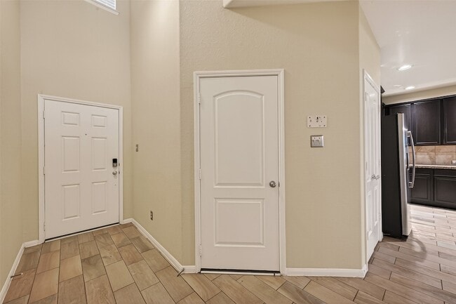 Photo - 8314 Columbia Forest Dr