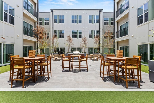 Photo - 596 W 9th St Unit ID1335767P