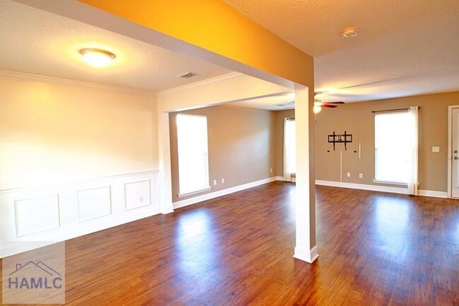 Photo - 235 Pine View Rd SE