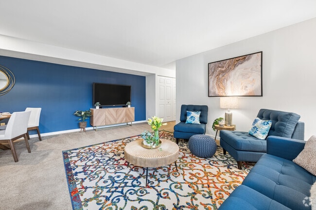 2BR, 1BA - 879SF - Living Room - Plum Tree Apartments
