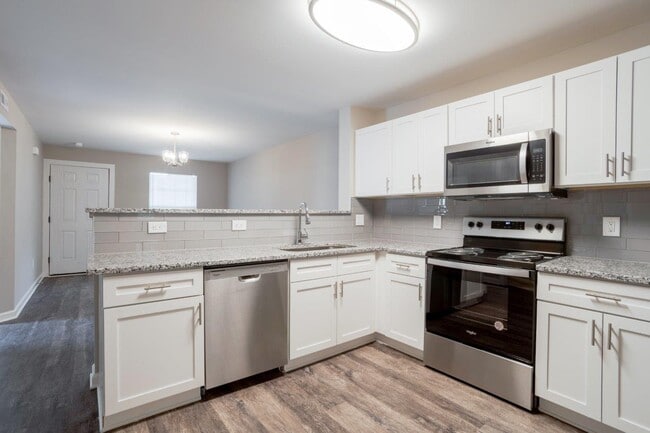 Building Photo - Alexander Station Apartment Homes