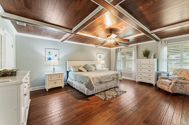 Photo - 1937 Grove Bluff Cir W Unit SI ID1578495P