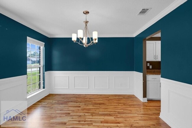 Photo - 721 Highgrove Ct