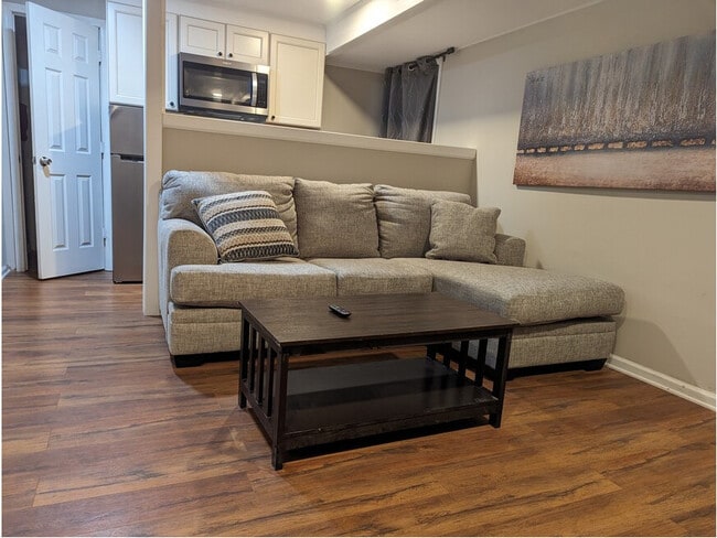 Photo - 3000 Creel Rd