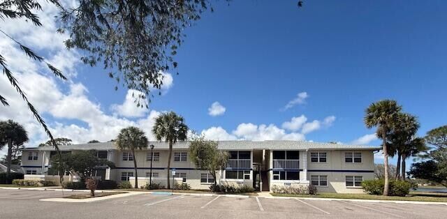 Photo - 1500 SE Royal Green Cir Unit 203