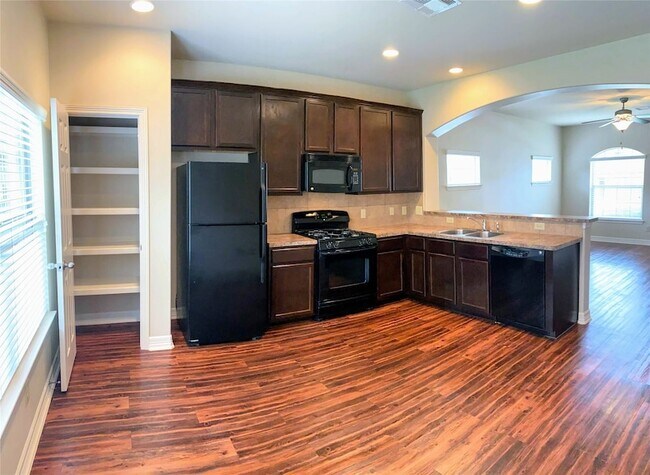 Photo - 37 Woodland Hills Dr Unit B