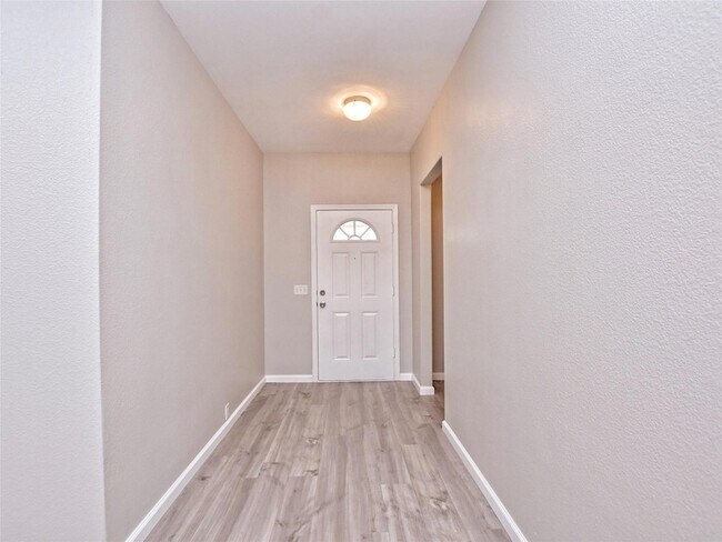 Photo - 2300 Amy Lynn Ln