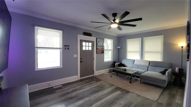 Photo - 135 S Stone St