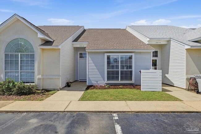 Building Photo - 3212 Fernwood Dr