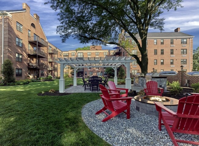 Building Photo - Wessex House