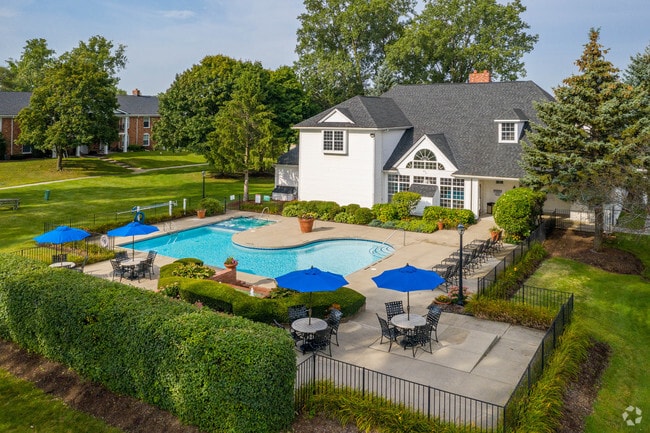 Building Photo - Kensington At Beverly Hills