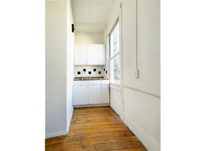 Photo - 155 India St Unit 3R