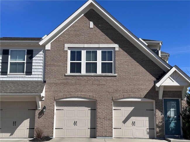 Photo - 16 Old Pond Rd