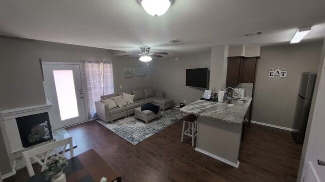 Photo - 1305 W Villa Maria Rd Unit F104