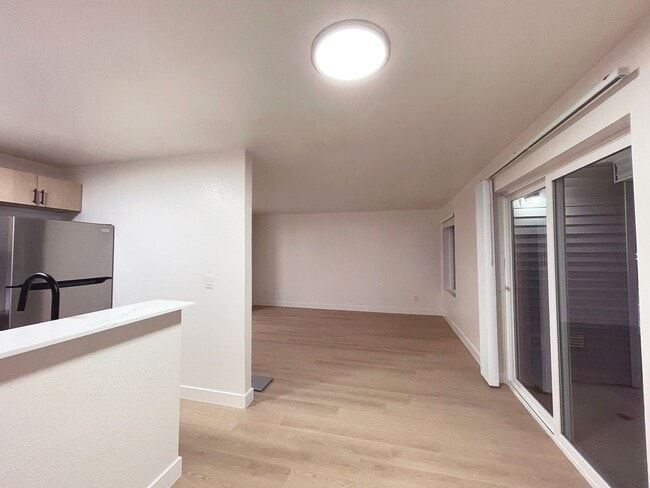 Photo - Wellington Place Apartments