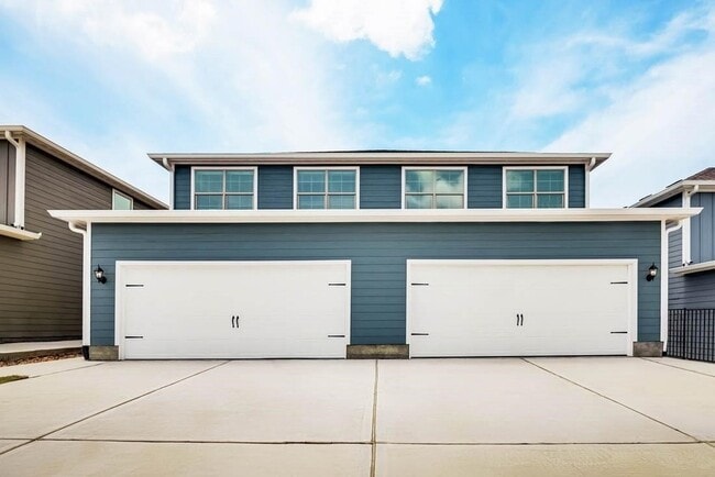 Building Photo - 1226 Parker Dr