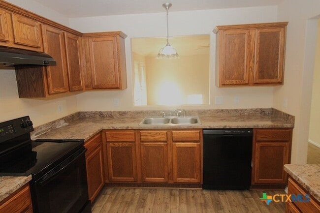 Photo - 5000 Imperial Eagle Dr