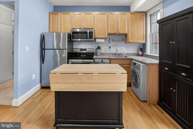 Photo - 1401 Columbia Rd NW Unit 319