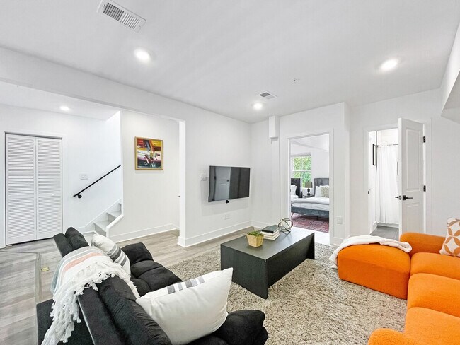 Photo - 3700 12th St NE Unit SI ID1573081P