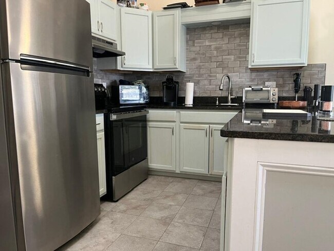 Photo - 1880 Colony Dr Unit 10E
