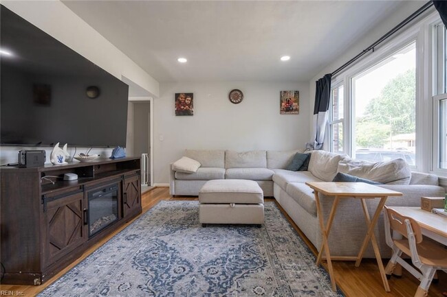 Photo - 1217 Lakeview Dr