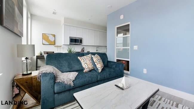 Building Photo - 2005 11th St NW Unit 603