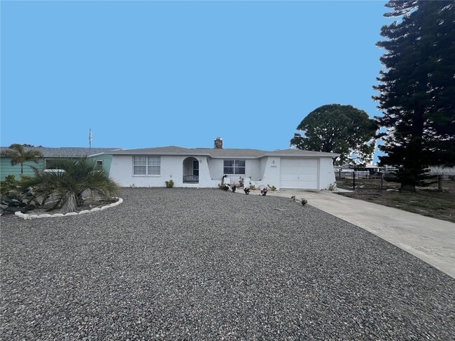 Building Photo - 13632 Stacey Dr