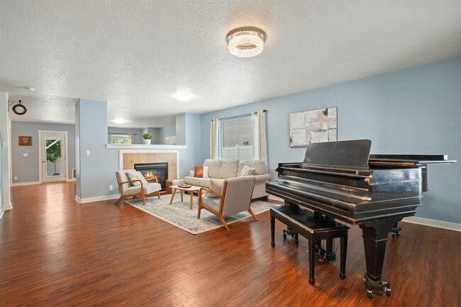 Building Photo - 11230 Silver River Loop Unit SI ID1460925P