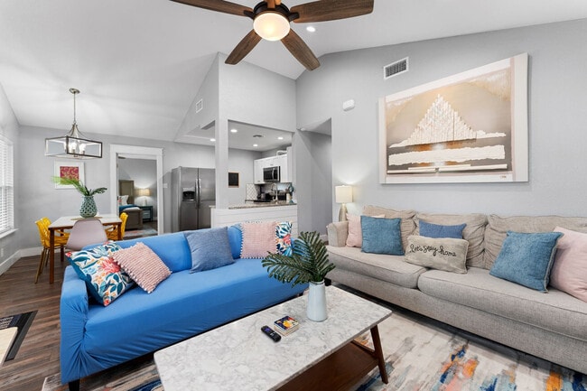 Photo - 511 N Racine St Unit ID1268431P