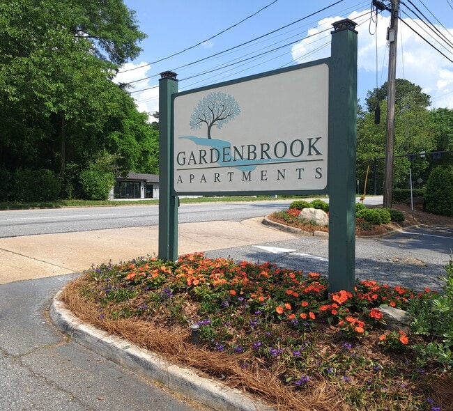 Building Photo - Gardenbrook