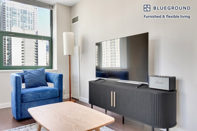 Photo - 77 W Huron St Unit FL17-ID1270