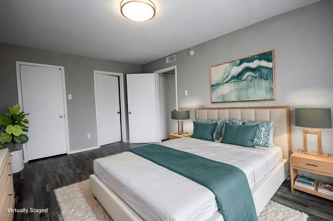 Photo - Devon Park Apartments