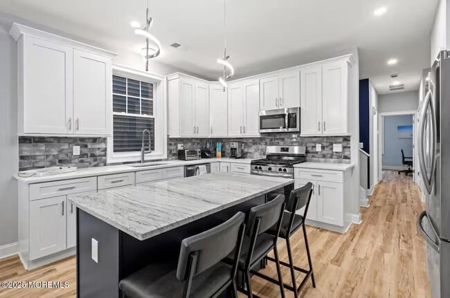 Photo - 205 Carteret Ave