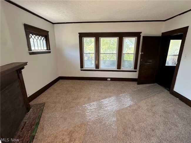 Photo - 14415 Westropp Ave