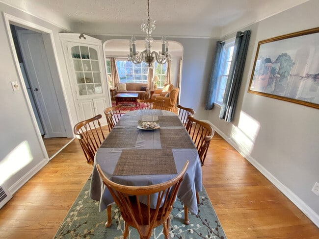 Photo - 2336 Canterbury Rd Unit ID1057680P