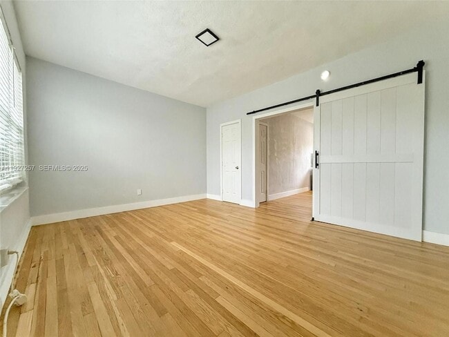 Photo - 315 W 28th St Unit 14