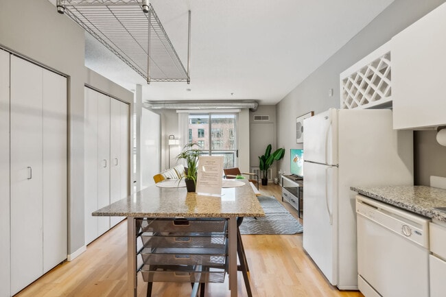 Photo - 616 Washington Ave S Unit SI ID1014638P