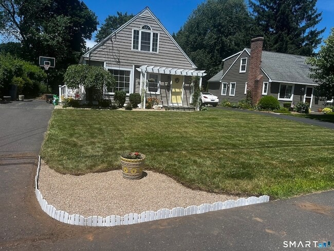 Building Photo - 67 Rockwell Ave