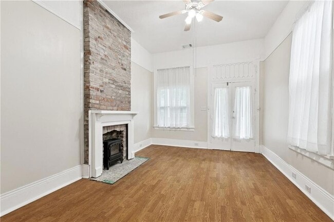 Photo - 2312 Marengo St