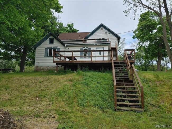 Photo - 770 Lake Rd