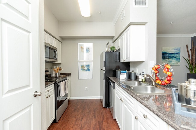 Photo - Plaza at Westchase