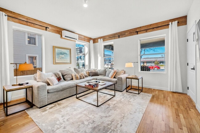 Building Photo - 208 N College Ave Unit ID1221822P