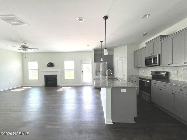 Photo - 885 Carolina Rd