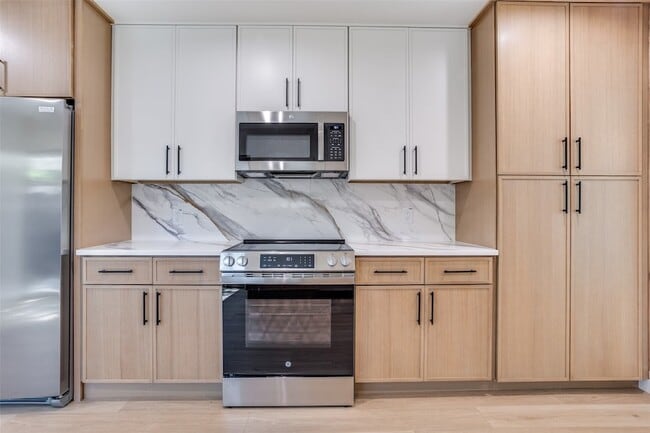 Building Photo - 202 Trellis Pl